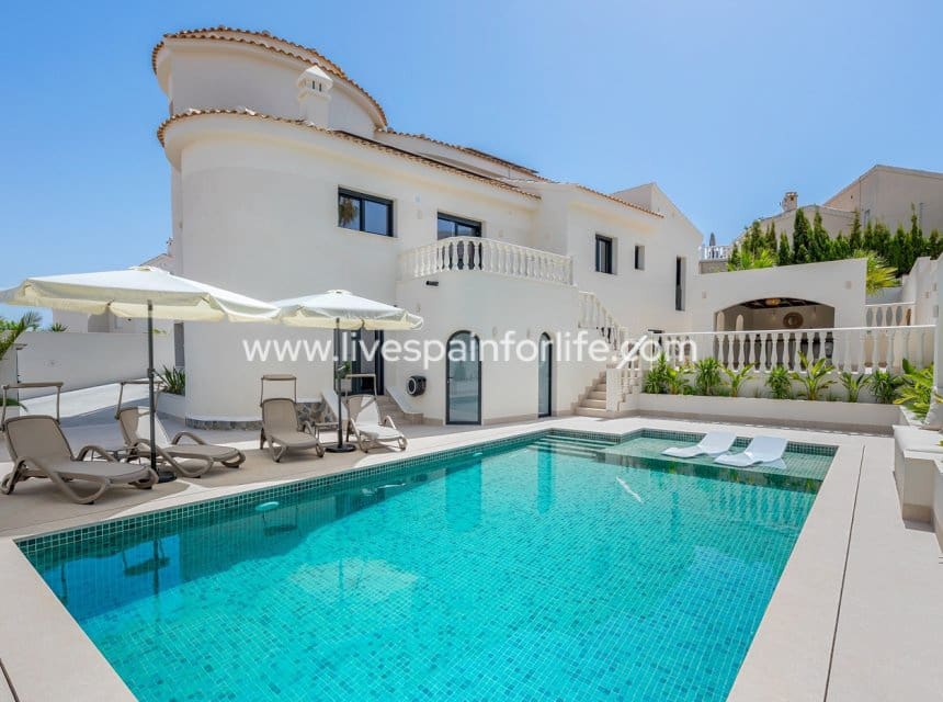 5 slaapkamer Villa te koop in Ciudad Quesada met zwembad garage - € 1.250.000 (Ref: 10144730)