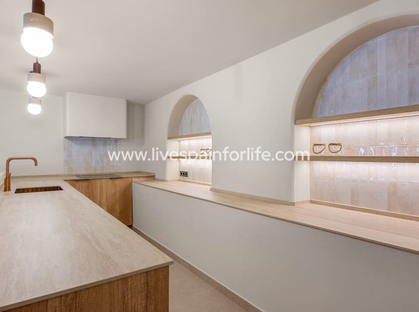5 slaapkamer Villa te koop in Ciudad Quesada met zwembad garage - € 1.250.000 (Ref: 10144730)