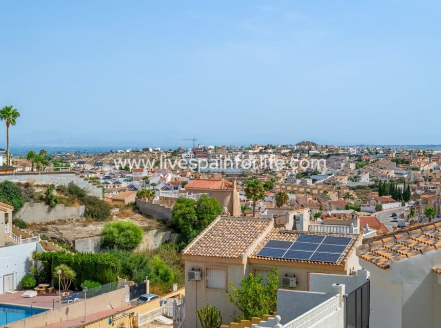 5 slaapkamer Villa te koop in Ciudad Quesada met zwembad garage - € 1.250.000 (Ref: 10144730)