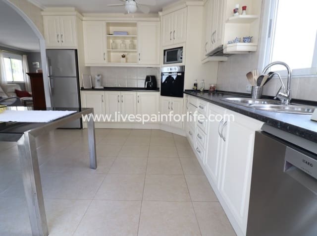 3 soverom Villa til salgs i Algorfa med svømmebasseng garasje - € 650 000 (Ref: 10144731)