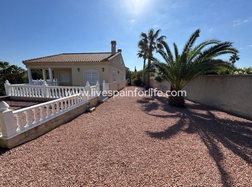 3 soverom Villa til salgs i Algorfa med svømmebasseng garasje - € 650 000 (Ref: 10144731)