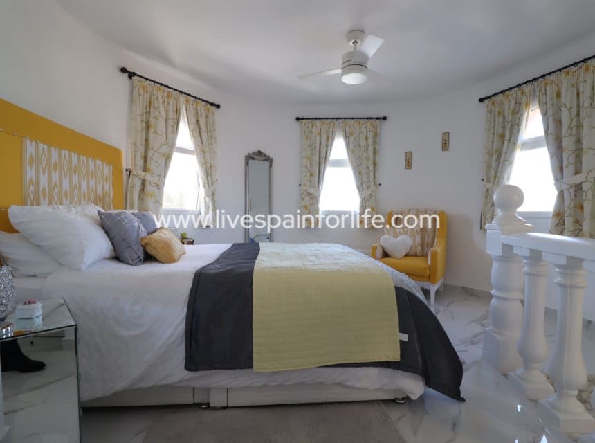 5 chambre Villa/Maison à vendre à Algorfa avec piscine garage - 649 950 € (Ref: 10144732)