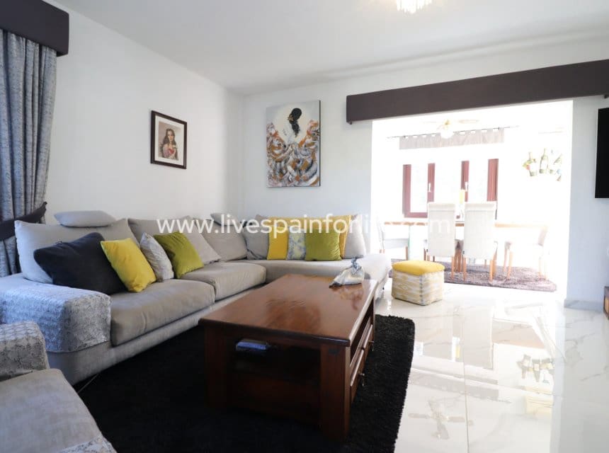 5 chambre Villa/Maison à vendre à Algorfa avec piscine garage - 649 950 € (Ref: 10144732)
