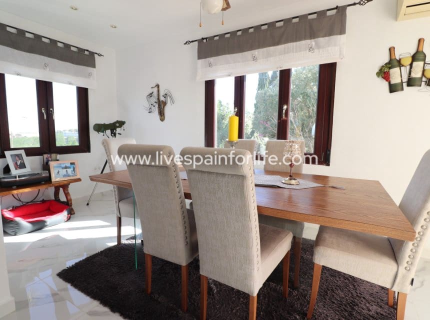 5 chambre Villa/Maison à vendre à Algorfa avec piscine garage - 649 950 € (Ref: 10144732)