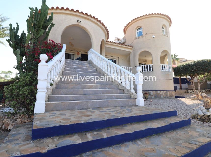 5 chambre Villa/Maison à vendre à Algorfa avec piscine garage - 649 950 € (Ref: 10144732)