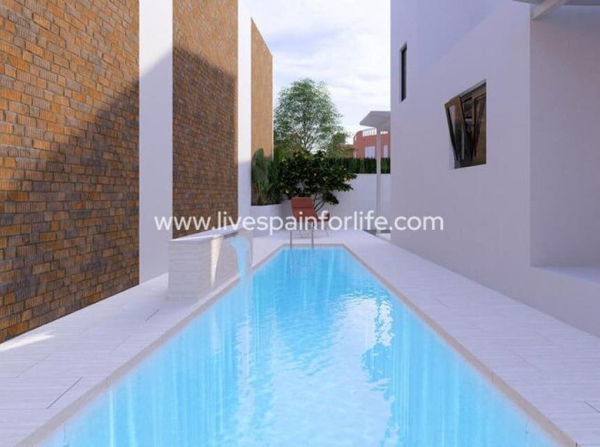 4 sovrum Villa till salu i Villamartin med pool - 799 000 € (Ref: 10144734)