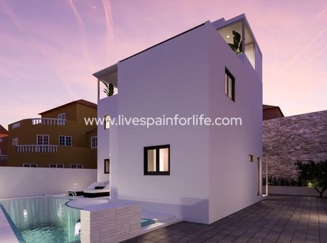 4 soverom Villa til salgs i Villamartin, Orihuela med svømmebasseng - € 799 000 (Ref: 10144734)