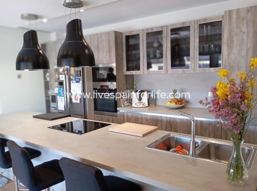 3 Zimmer Villa zu verkaufen in Daya Nueva mit Pool Garage - 750.000 € (Ref: 10144735)