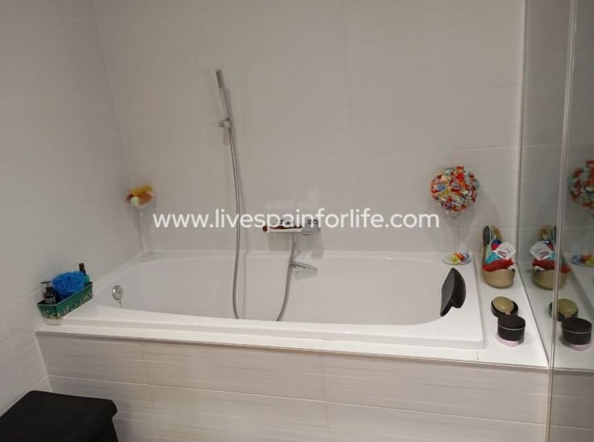 3 Zimmer Villa zu verkaufen in Daya Nueva mit Pool Garage - 750.000 € (Ref: 10144735)