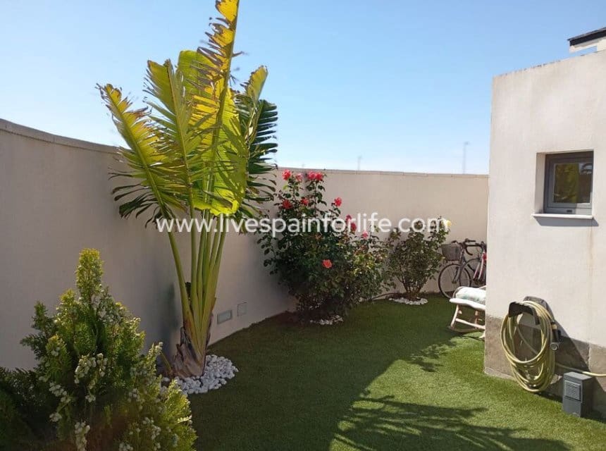 3 Zimmer Villa zu verkaufen in Daya Nueva mit Pool Garage - 750.000 € (Ref: 10144735)