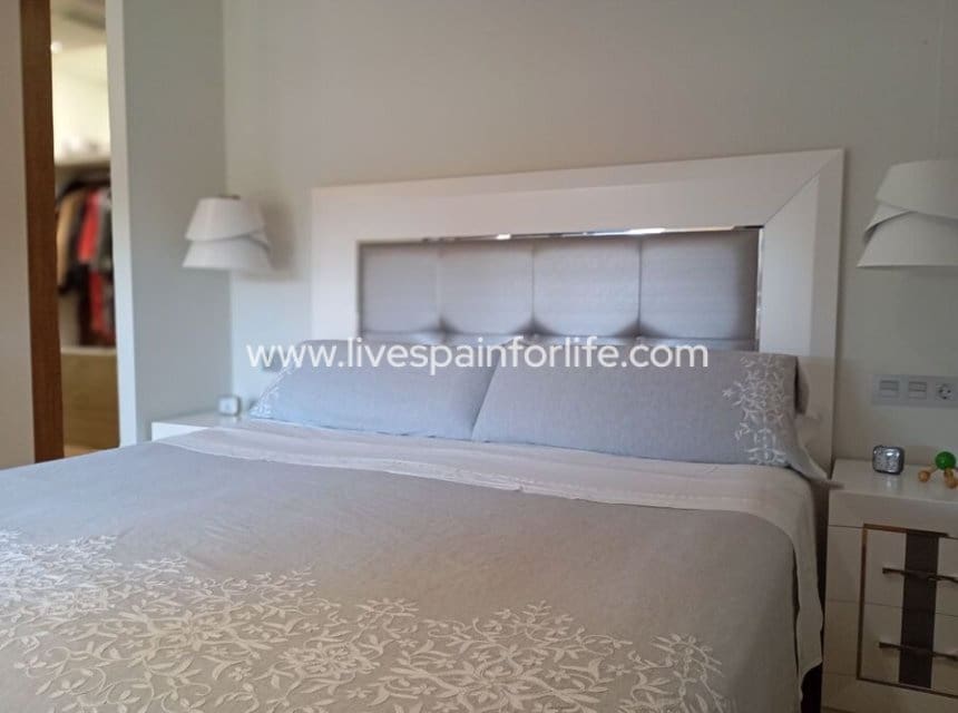 3 Zimmer Villa zu verkaufen in Daya Nueva mit Pool Garage - 750.000 € (Ref: 10144735)