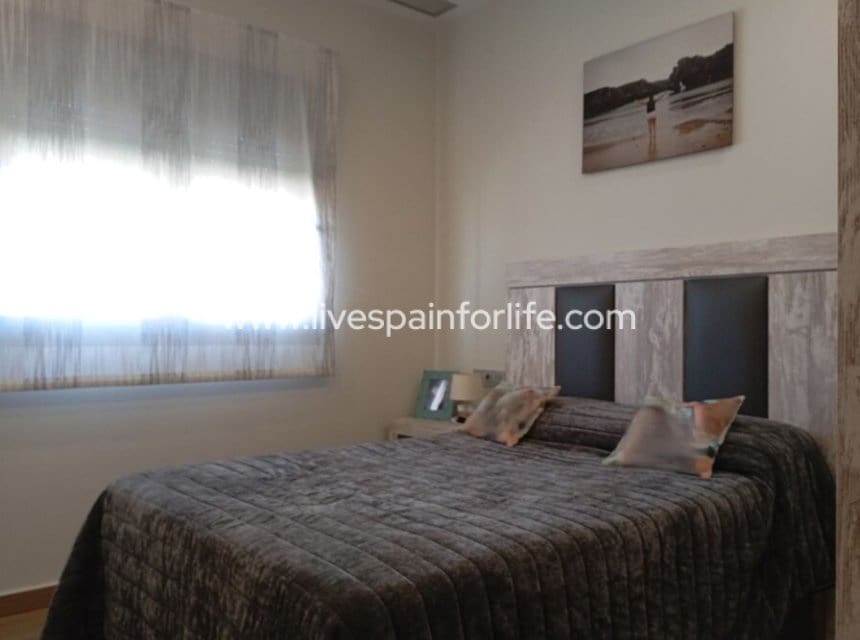 3 Zimmer Villa zu verkaufen in Daya Nueva mit Pool Garage - 750.000 € (Ref: 10144735)