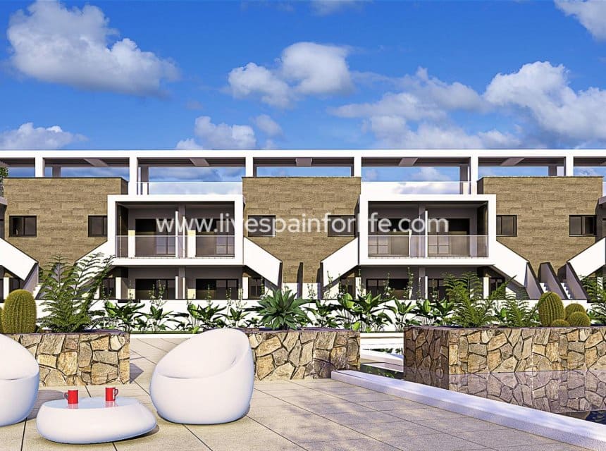 2 chambre Bungalow à vendre à Pilar de la Horadada avec piscine garage - 349 000 € (Ref: 10153915)