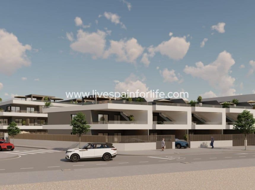 3 bedroom Apartment for sale in Pilar de la Horadada with pool garage - € 590,000 (Ref: 10153921)