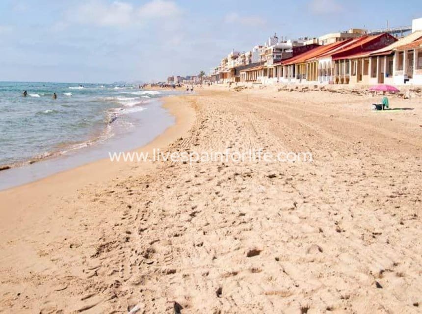 3 chambre Appartement à vendre à Guardamar del Segura avec piscine garage - 399 500 € (Ref: 10153925)
