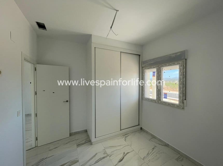 6 sypialnia Willa na sprzedaż w Pinoso z basenem garażem - 611 000 € (Ref: 10153926)