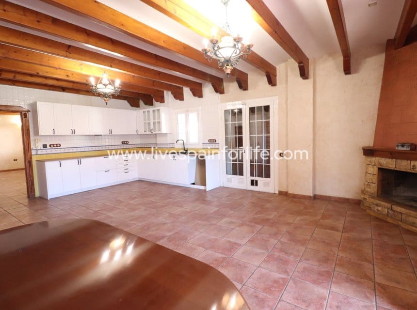 5 bedroom Villa for sale in Rojales with pool - € 600,000 (Ref: 10153927)