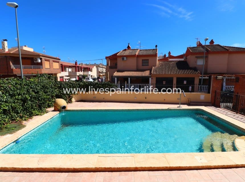 5 bedroom Villa for sale in Rojales with pool - € 600,000 (Ref: 10153927)