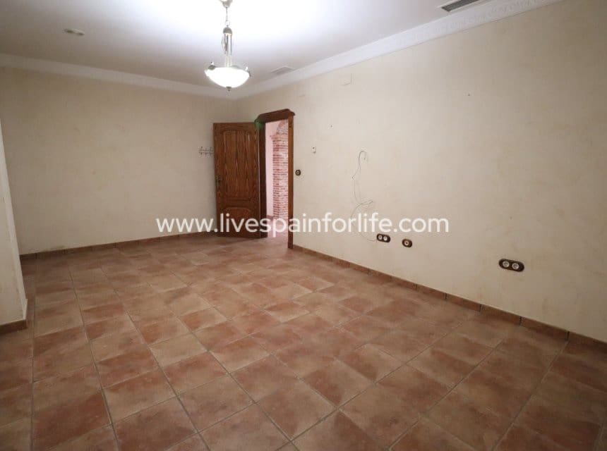 5 bedroom Villa for sale in Rojales with pool - € 600,000 (Ref: 10153927)