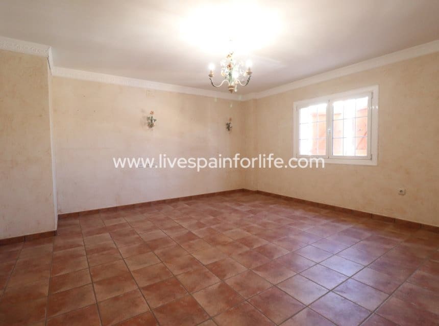 5 bedroom Villa for sale in Rojales with pool - € 600,000 (Ref: 10153927)