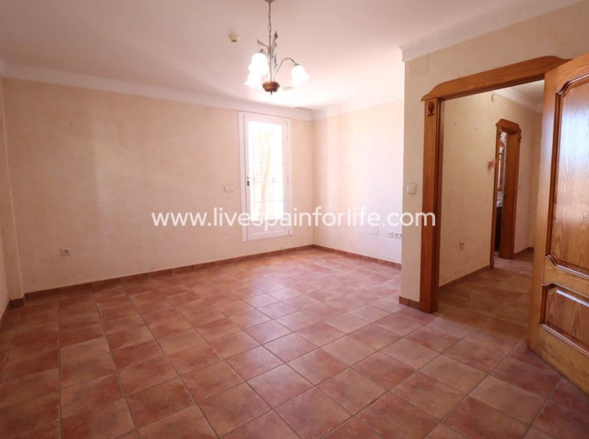 5 bedroom Villa for sale in Rojales with pool - € 600,000 (Ref: 10153927)