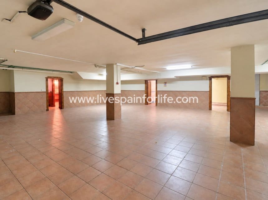 5 bedroom Villa for sale in Rojales with pool - € 600,000 (Ref: 10153927)