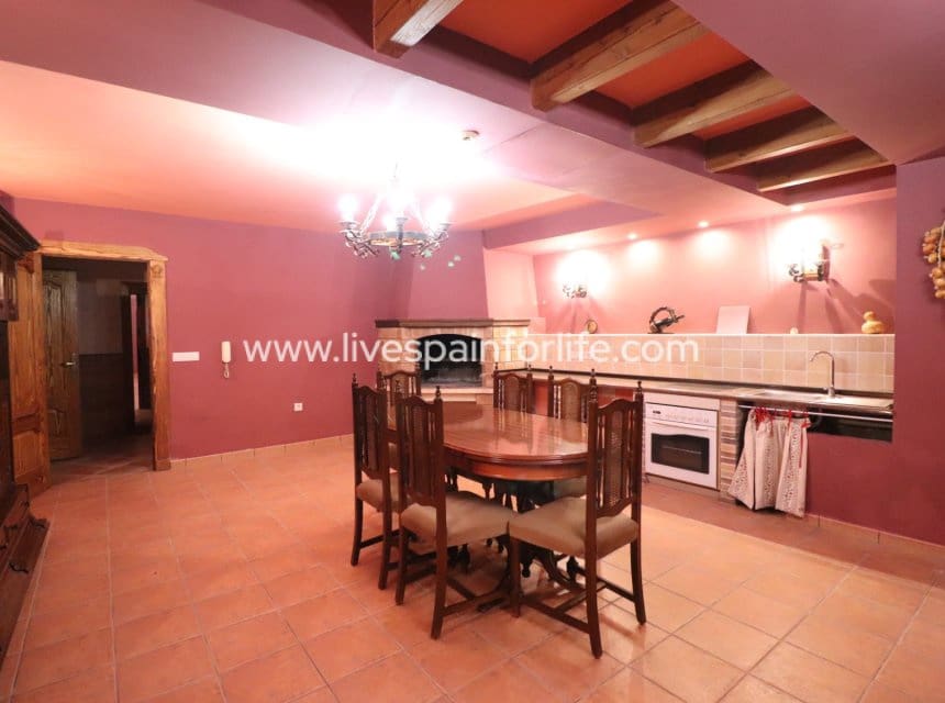 5 bedroom Villa for sale in Rojales with pool - € 600,000 (Ref: 10153927)