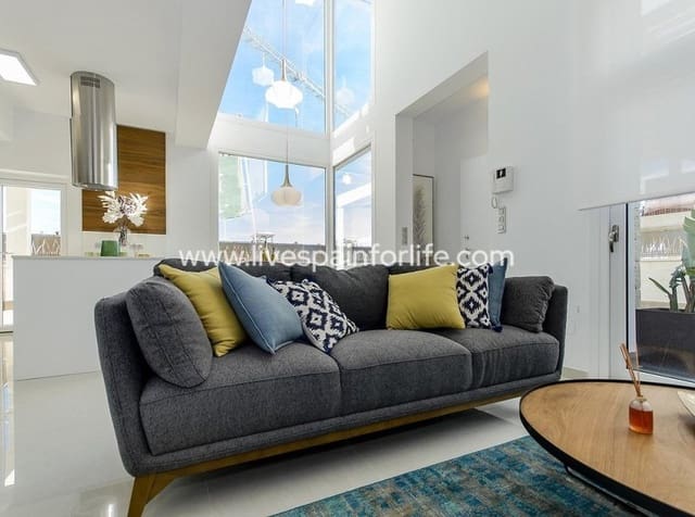 Chalet de 3 habitaciones en Los Montesinos en venta con piscina garaje - 525.000 € (Ref: 10153928)