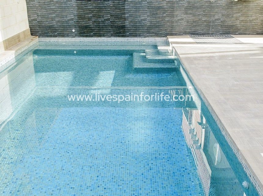 3 bedroom Villa for sale in Los Montesinos with pool garage - € 525,000 (Ref: 10153928)