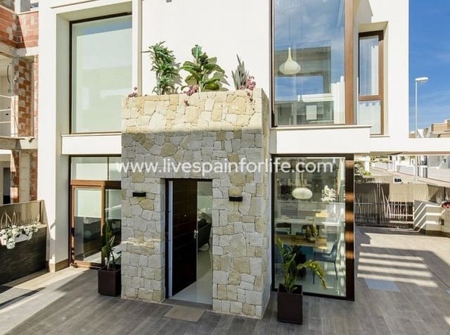 Chalet de 3 habitaciones en Los Montesinos en venta con piscina garaje - 525.000 € (Ref: 10153928)