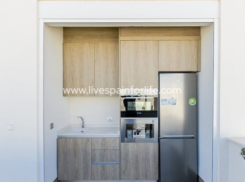 3 bedroom Villa for sale in Los Montesinos with pool garage - € 525,000 (Ref: 10153928)