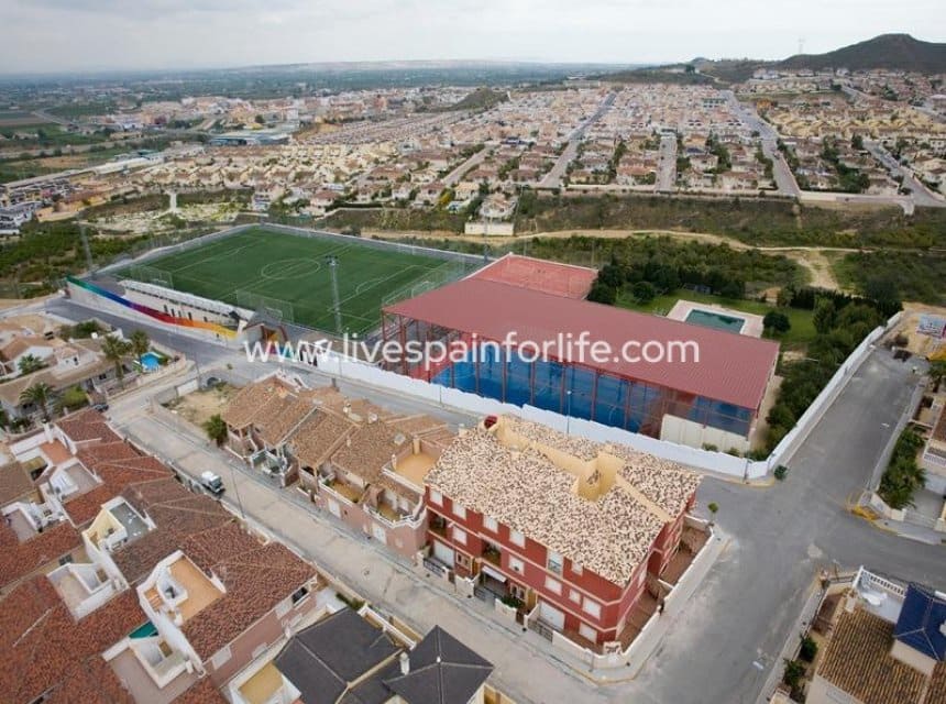 3 bedroom Villa for sale in Benijofar with pool garage - € 566,000 (Ref: 10153930)