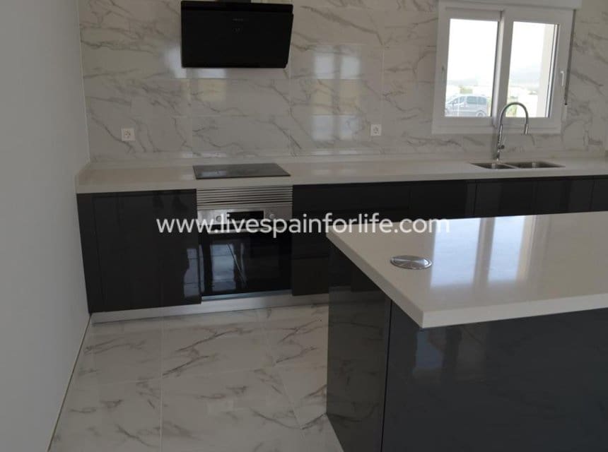 4 sovrum Villa till salu i Pinoso med pool garage - 505 000 € (Ref: 10153931)