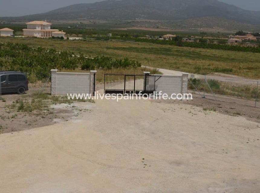 4 sovrum Villa till salu i Pinoso med pool garage - 505 000 € (Ref: 10153931)
