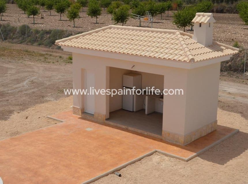 4 sovrum Villa till salu i Pinoso med pool garage - 505 000 € (Ref: 10153931)