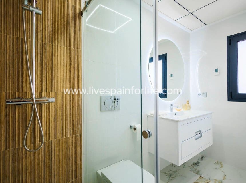 3 soveværelse Villa til salg i Pilar de la Horadada med swimmingpool garage - € 420.000 (Ref: 10153932)