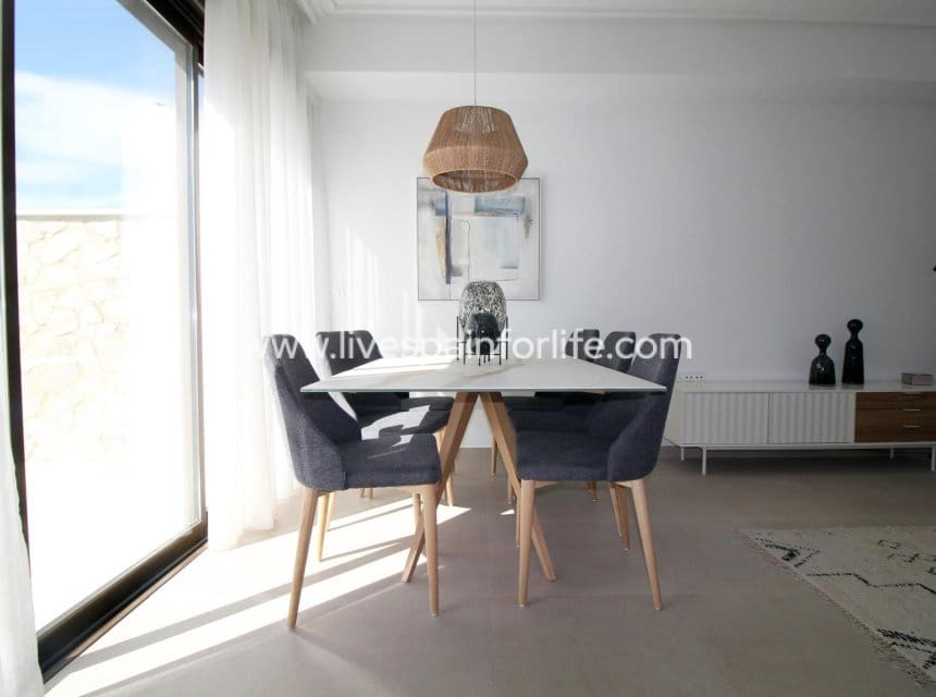 4 camera da letto Villetta a Schiera in vendita in Pilar de la Horadada con piscina garage - 394.900 € (Rif: 10155838)