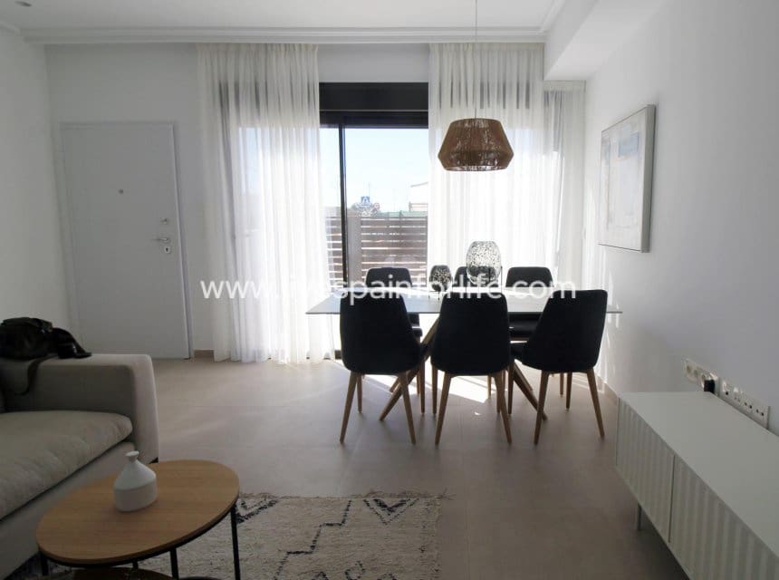 4 camera da letto Villetta a Schiera in vendita in Pilar de la Horadada con piscina garage - 394.900 € (Rif: 10155838)