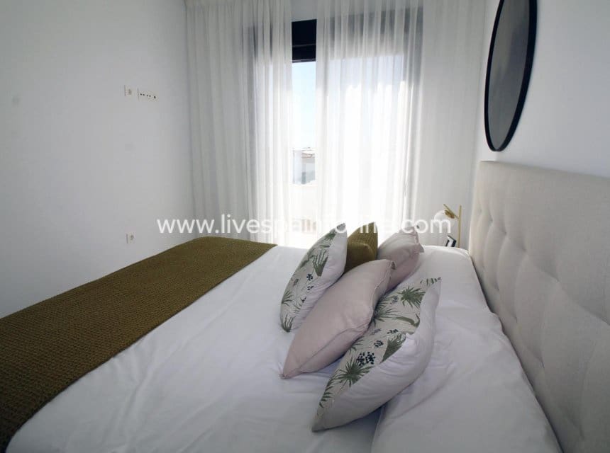 4 camera da letto Villetta a Schiera in vendita in Pilar de la Horadada con piscina garage - 394.900 € (Rif: 10155838)