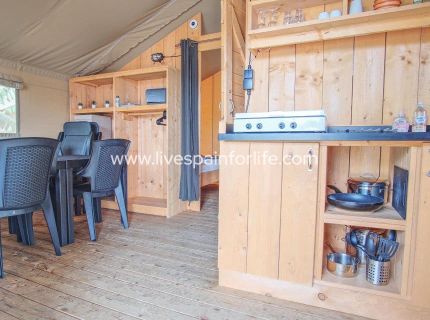 3 chambre Local Commercial à vendre à Dolores avec piscine - 895 000 € (Ref: 10163496)