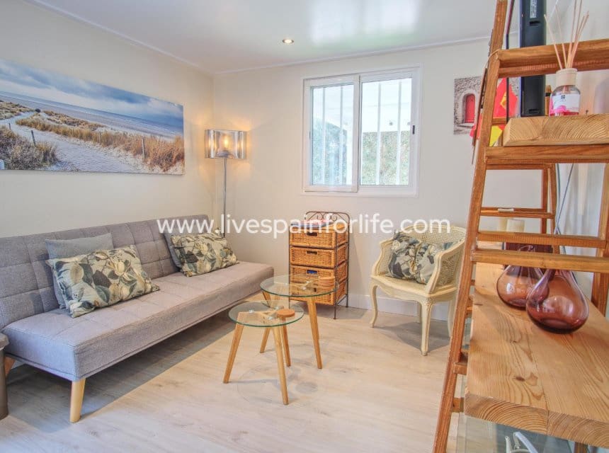 3 chambre Local Commercial à vendre à Dolores avec piscine - 895 000 € (Ref: 10163496)
