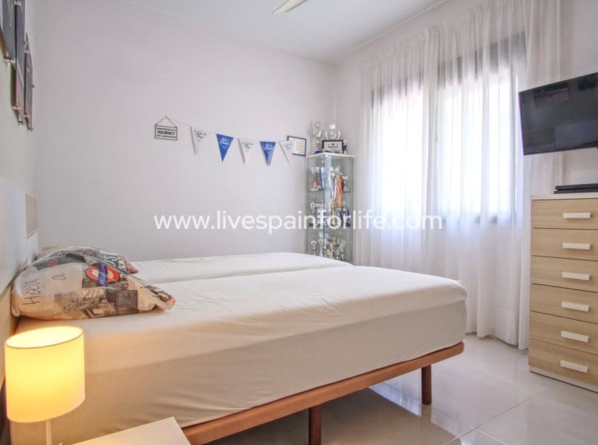 3 chambre Local Commercial à vendre à Dolores avec piscine - 895 000 € (Ref: 10163496)