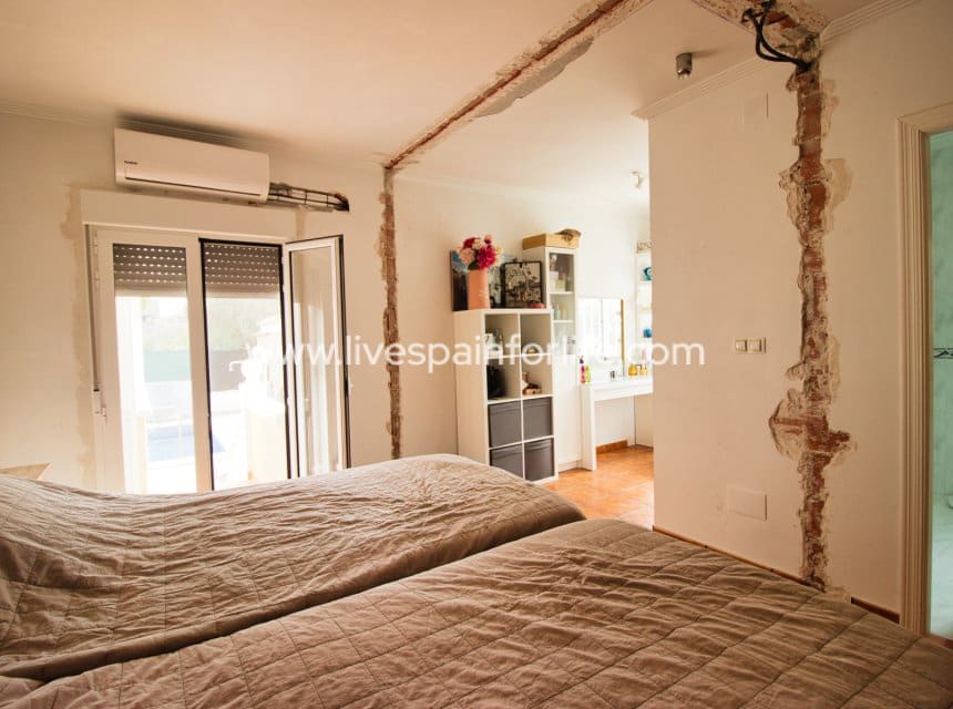 Finca/Casa Rural de 5 habitaciones en Hondón de las Nieves en venta con piscina garaje - 429.950 € (Ref: 10167053)