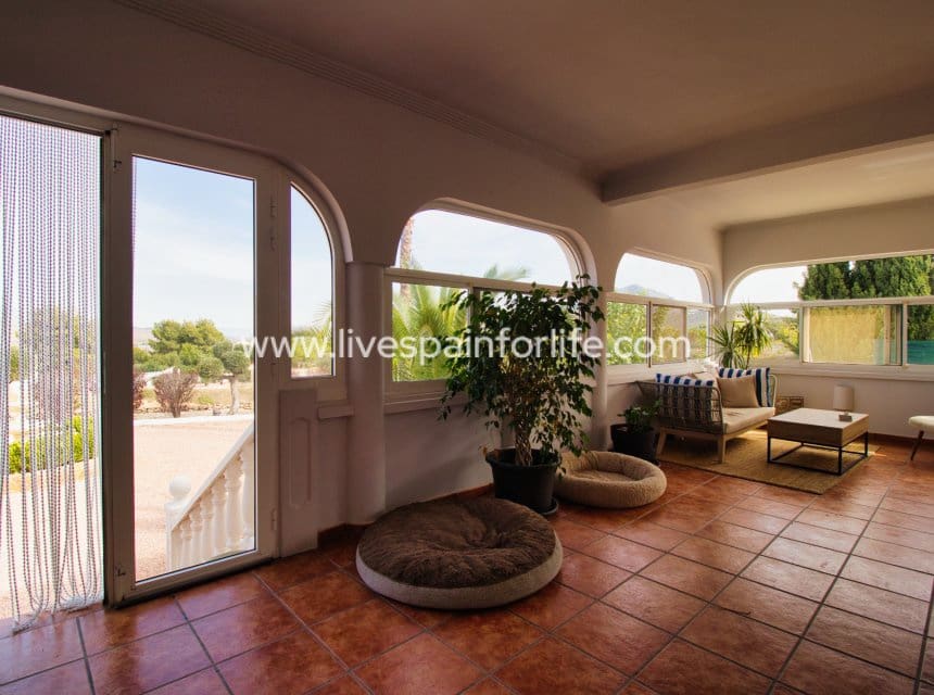 5 soverom Finca/Herregård til salgs i Alicante by med svømmebasseng garasje - € 429 950 (Ref: 10167504)