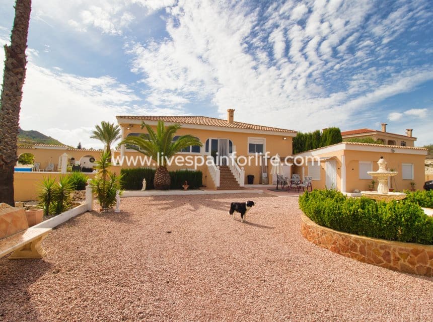 5 soverom Finca/Herregård til salgs i Alicante by med svømmebasseng garasje - € 429 950 (Ref: 10167504)