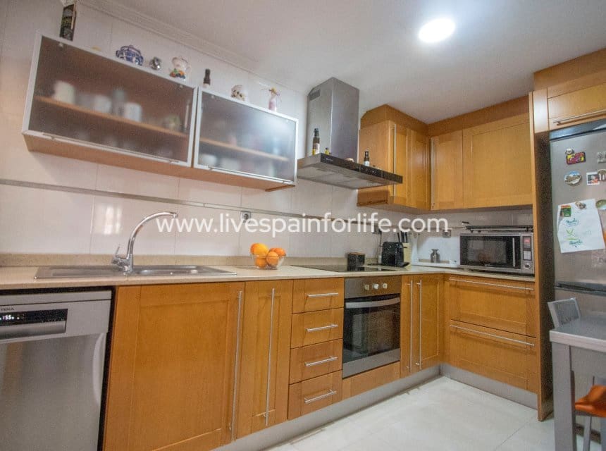 4 bedroom Townhouse for sale in Albatera with garage - € 290,000 (Ref: 10169117)