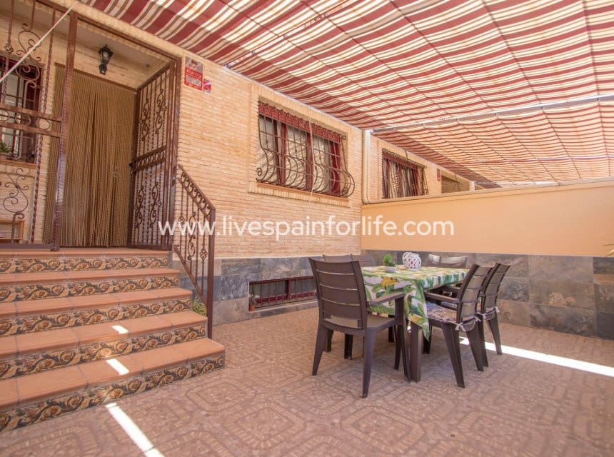 4 bedroom Townhouse for sale in Albatera with garage - € 290,000 (Ref: 10169117)