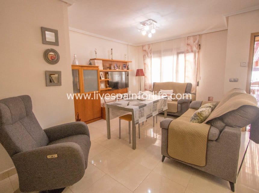 4 bedroom Townhouse for sale in Albatera with garage - € 290,000 (Ref: 10169117)