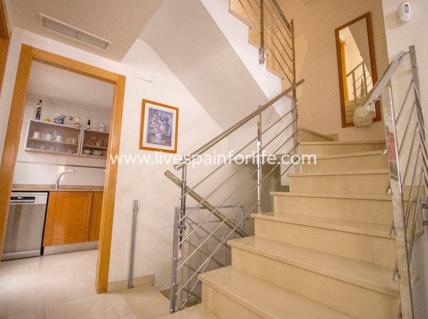 4 bedroom Townhouse for sale in Albatera with garage - € 290,000 (Ref: 10169117)