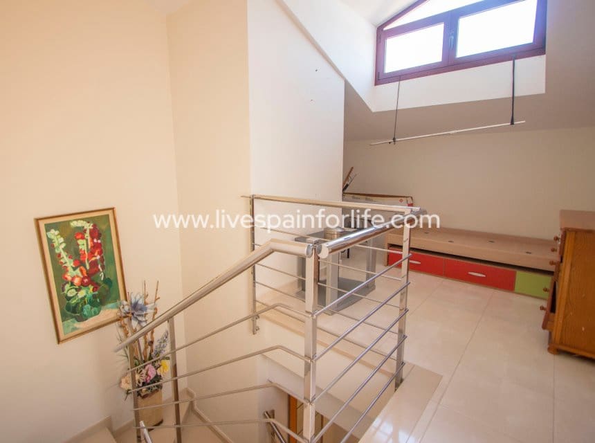 4 bedroom Townhouse for sale in Albatera with garage - € 290,000 (Ref: 10169117)